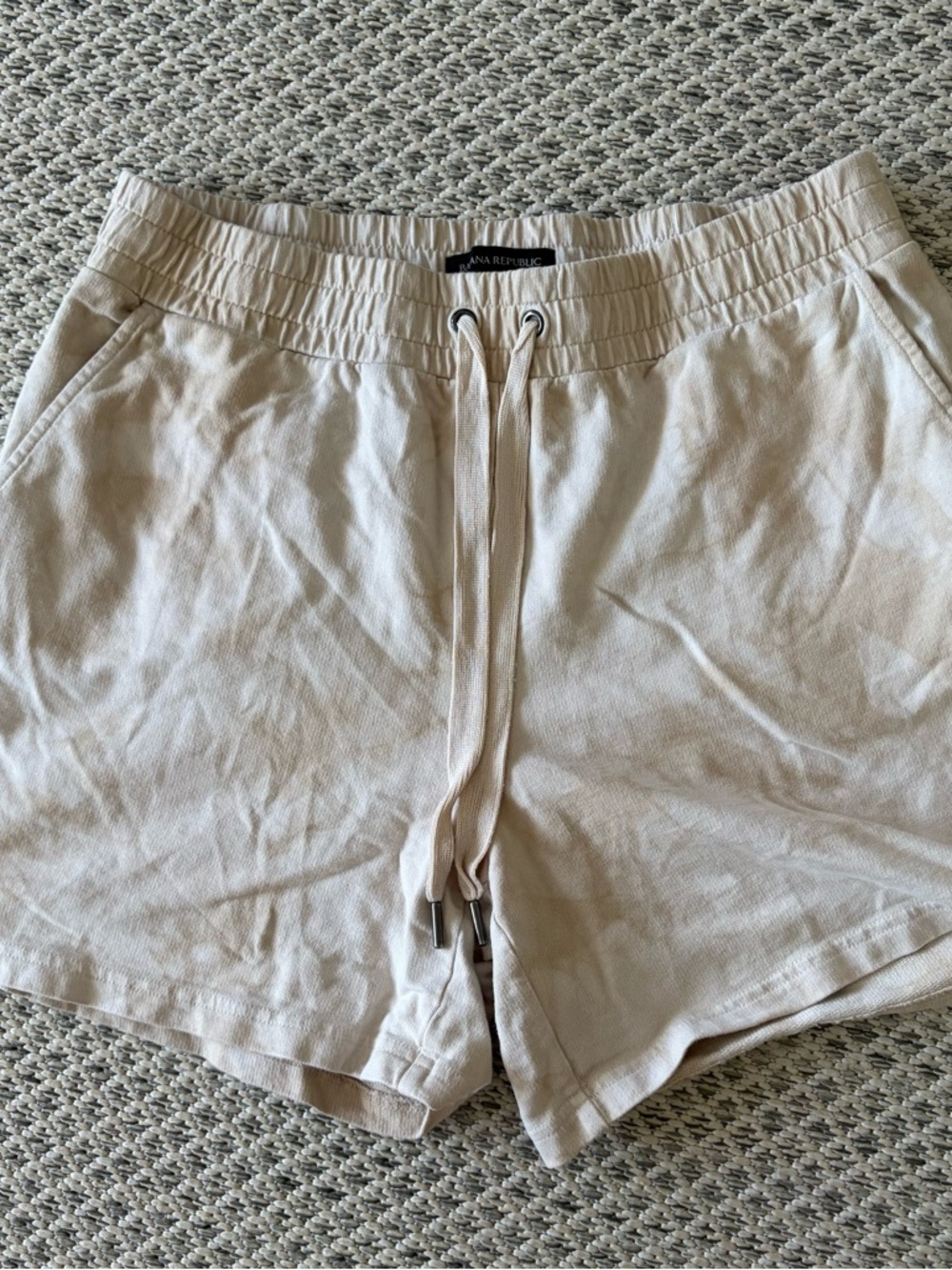 Banana Republic Beige Drawstring Athletic Women's Shorts